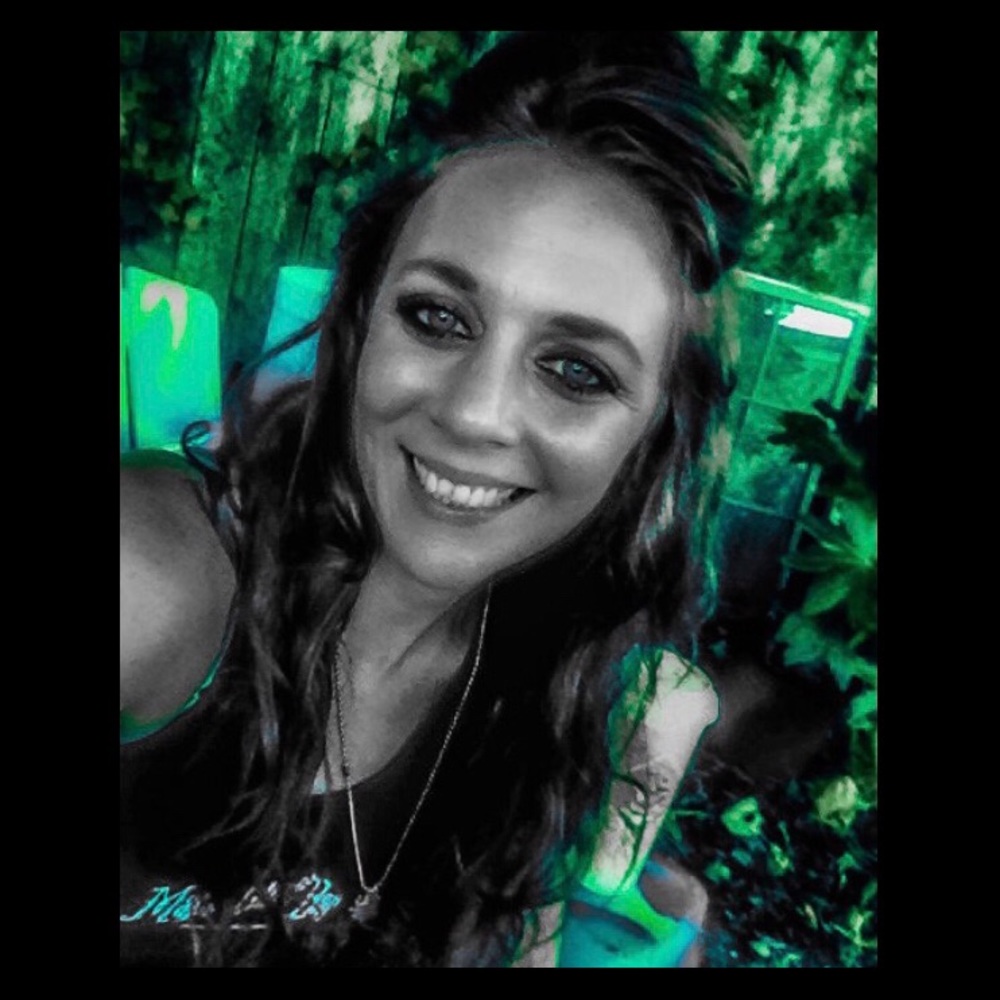 Meet your Posher, Hanna